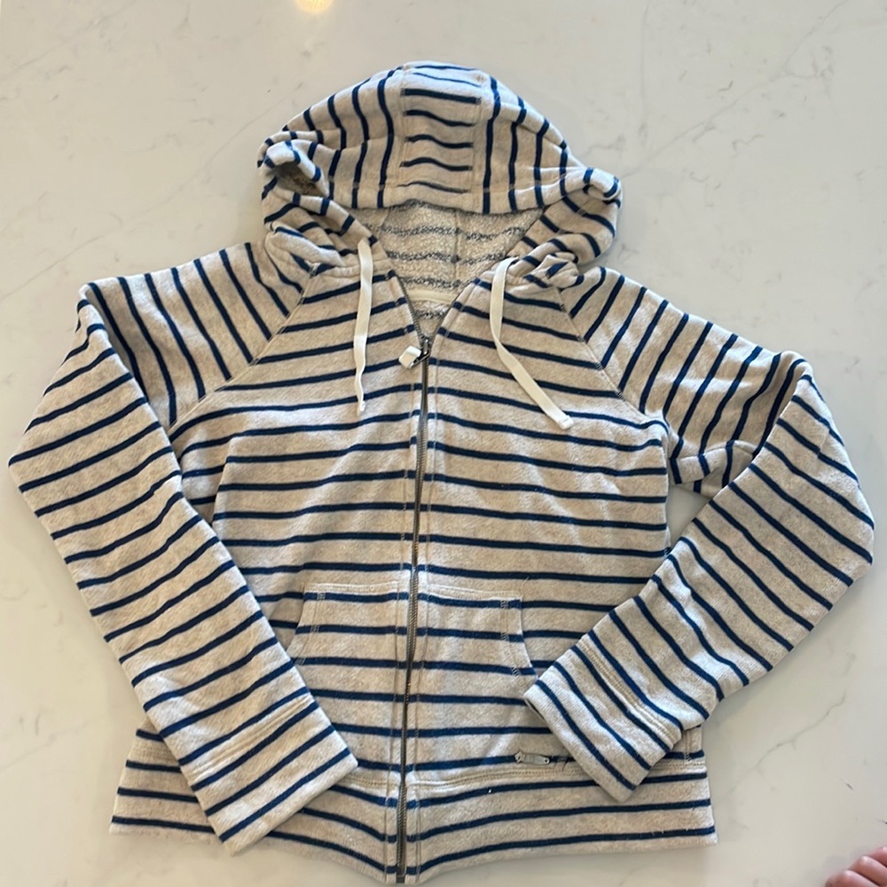 Perfect for fall! Cream and navy lightweight medium hoodie.